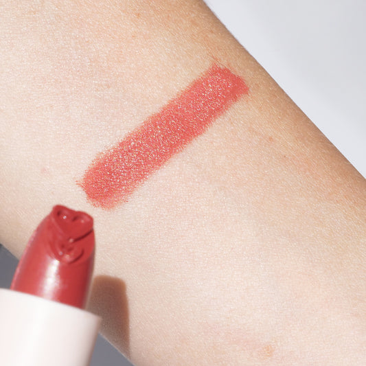 The Lipstick in Cadillac- Labial Natural con Hialurónico
